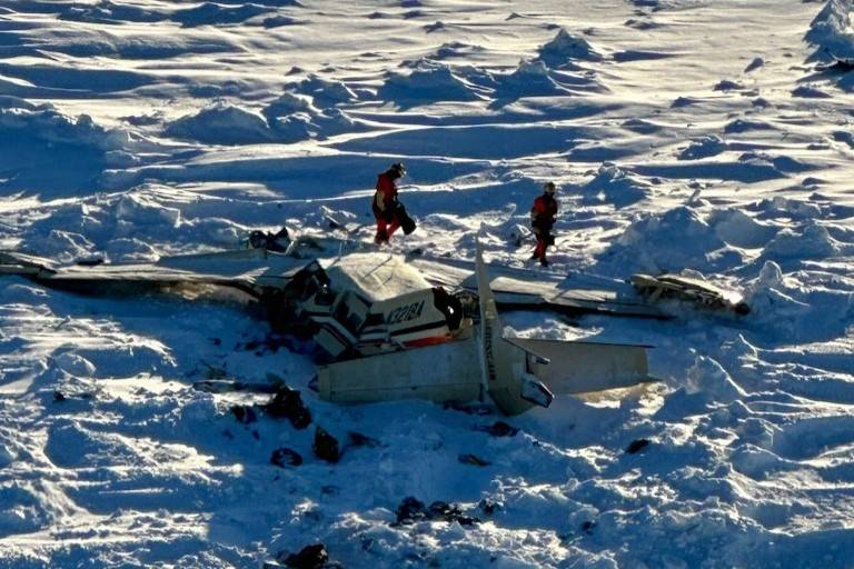 Cuatro muertos tras caída de avioneta en laguna de Seldovia, Alaska