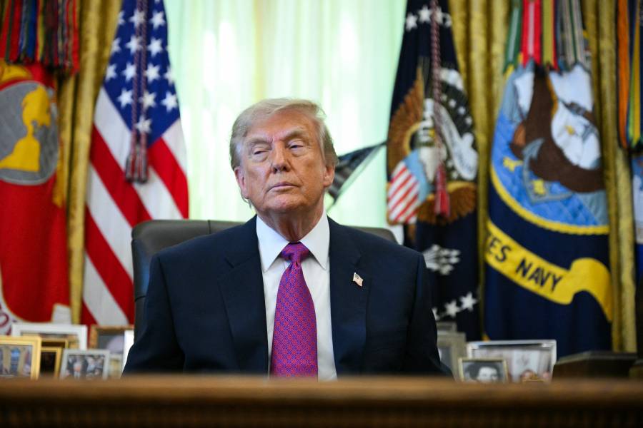 Trump firma un decreto para cambiar el nombre del Lago Ontario a 