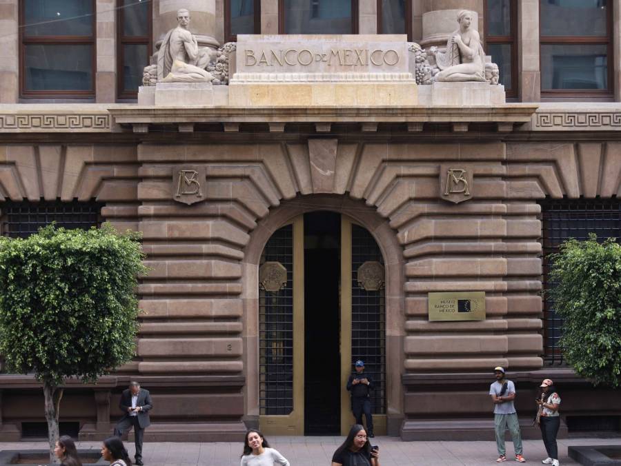 Banxico mejora su previsión de crecimiento para la economía mexicana 