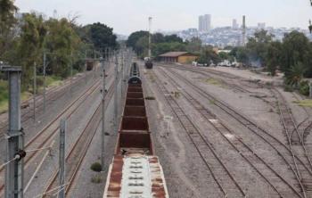 Kuri condiciona nuevas obras del tren a informar primero a vecinos