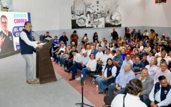 Enrique Correa rinde su segundo informe; reporta la presentaci&oacute;nn de 55 iniciativas de legislativas