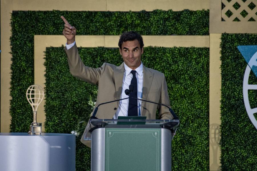 Un conmovido Roger Federer ingresa en el Salón de la Fama del tenis