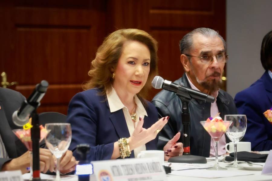Yasmín Esquivel destaca formación especializada para la justicia agraria