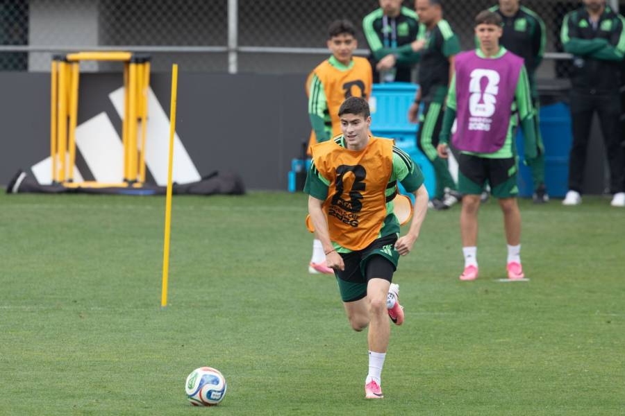 Armando González debuta con Olympiacos en la Superliga de Grecia