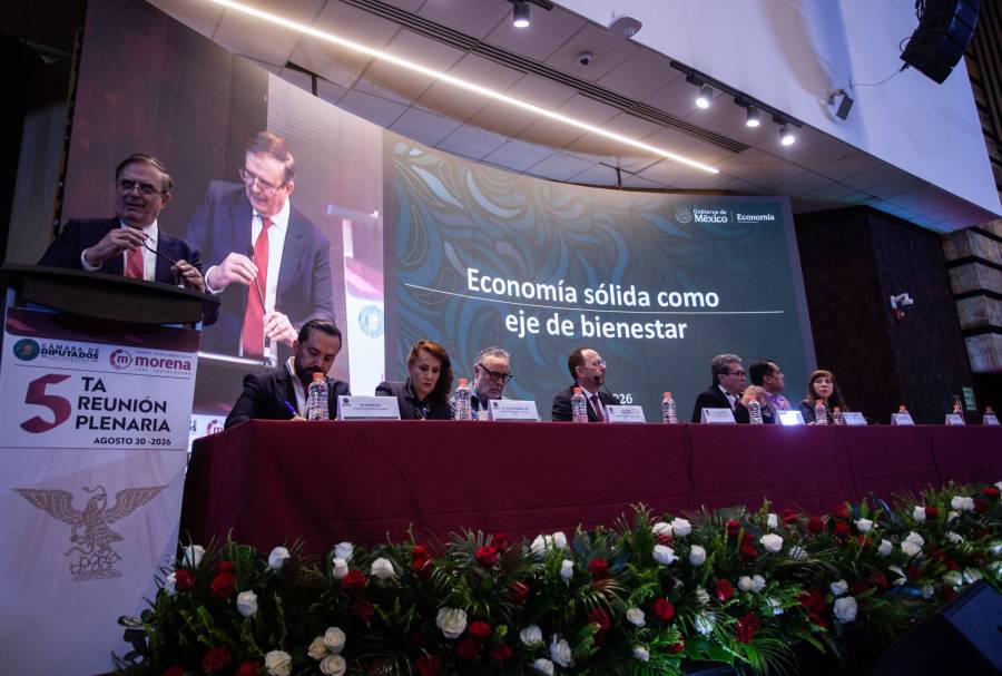 Morena inicia plenaria en San Lázaro con Marcelo Ebrard como primer invitado
