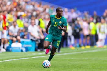 Nicolas Jackson deja al Chelsea para incorporarse al Aston Villa