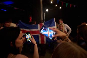 Islandia en suspenso tras cierre de las urnas en referendo sobre posible adhesi&oacute;n a la UE