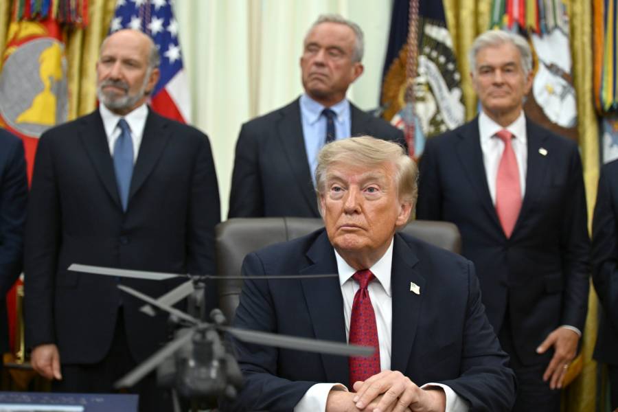Trump sugiere retirar apoyo de EE.UU. a soberanía británica sobre Malvinas