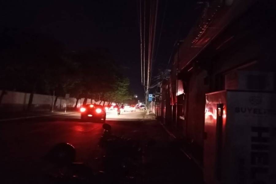 CFE trabaja en restablecer suministro eléctrico en Yucatán, Quintana Roo y Chiapas