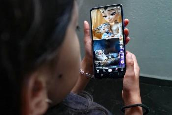 SEP prepara lineamientos para regular celulares en escuelas