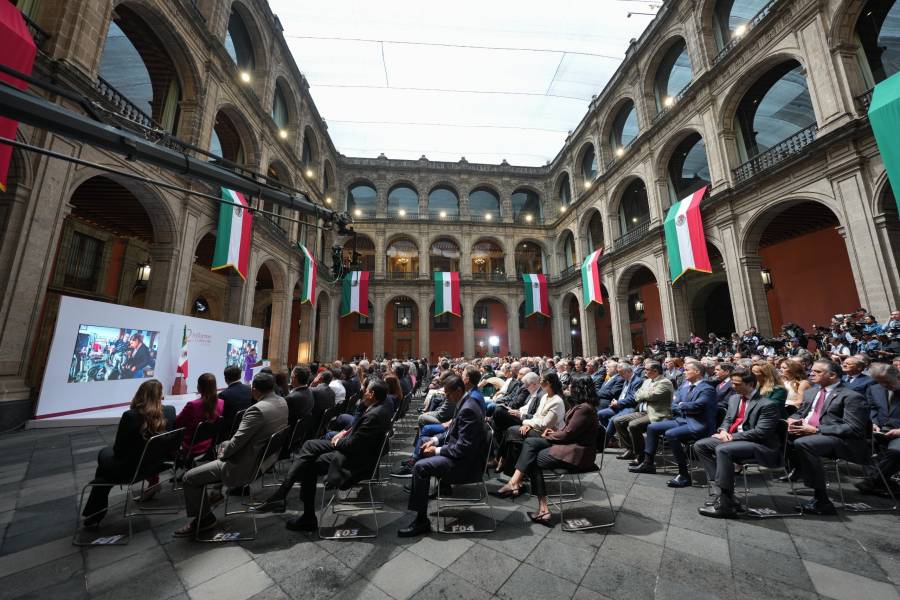 Gobierno moderniza siete puertos y 11 aeropuertos internacionales: Sheinbaum