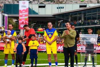 Janecarlo Lozano inaugura rehabilitaci&oacute;n integral del Deportivo Campos Revoluci&oacute;n