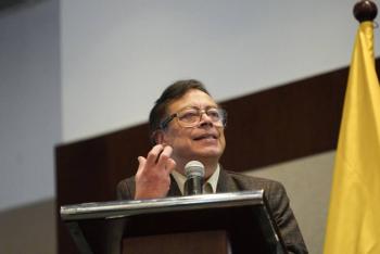 Petro denuncia a De la Espriella ante la CPI por persecuci&oacute;n pol&iacute;tica