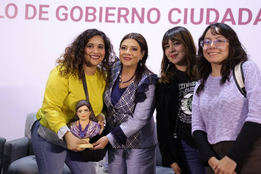 Invita Clara Brugada a celebración del Día del Ajedrez en el Monumento a la Revolución