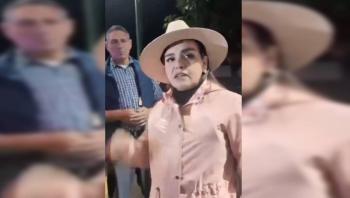 Alcaldesa de Uruapan anuncia baja de polic&iacute;as que no acreditaron controles de confianza