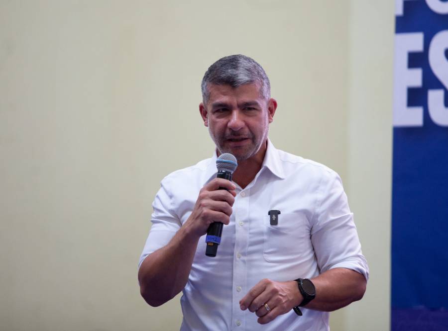 Mauricio Tabe pide a Claudia Sheinbaum recorrer escuelas públicas del país