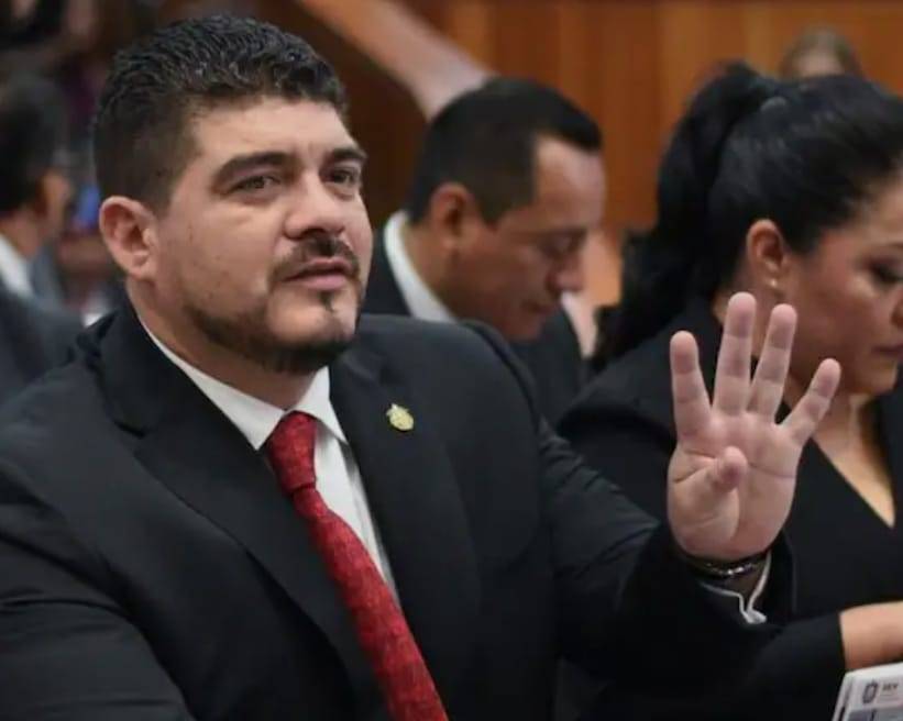 Monreal pide esperar investigaciones sobre muerte de diputado Zenyazen Escobar; Morena acompaña a familiares