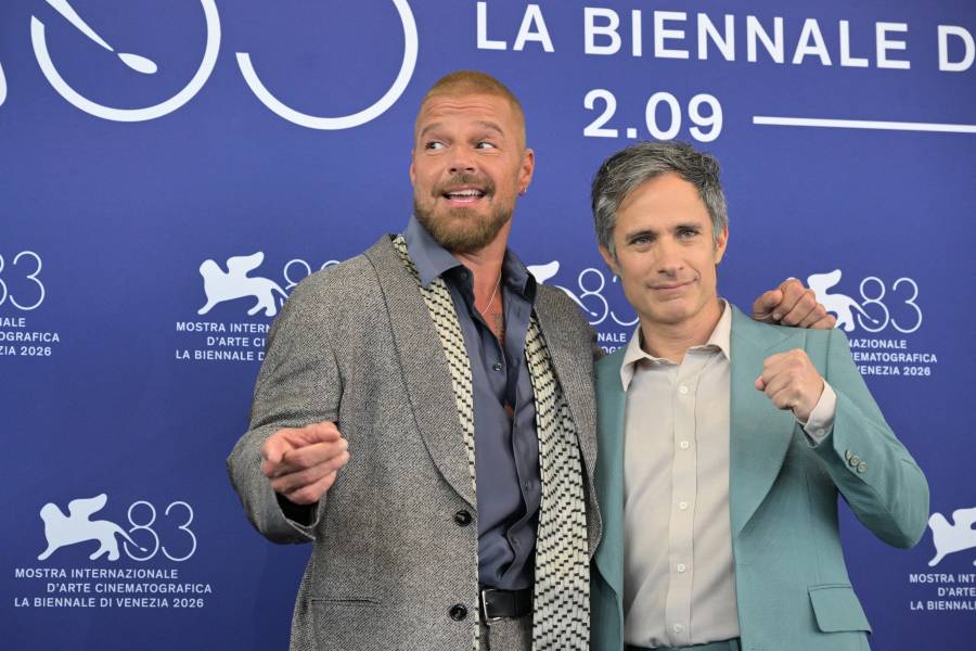 Gael Garc&iacute;a Bernal presenta en Venecia su tercer filme como director
