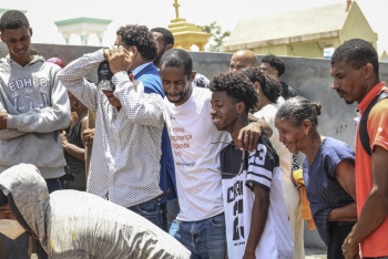 Al menos 25 muertos, en su mayor&iacute;a ni&ntilde;os, en un accidente automovil&iacute;stico en Cabo Verde