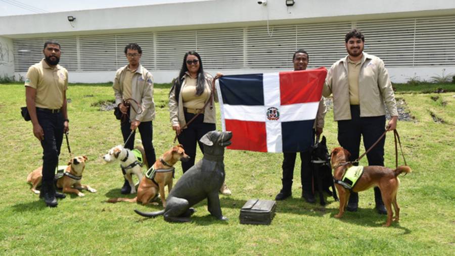 Agricultura fortalece la sanidad agropecuaria en Centroamérica y el Caribe con nuevos binomios caninos