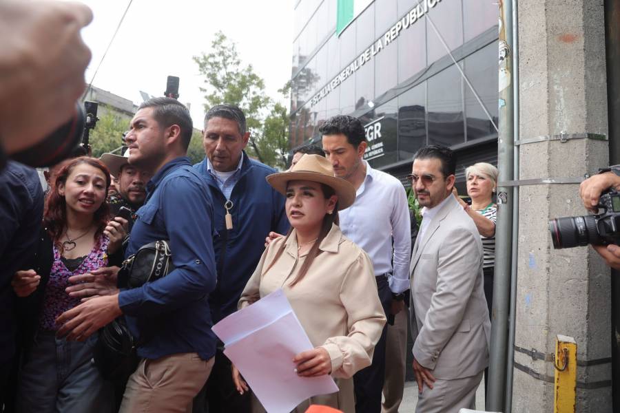 Grecia Quiroz pide a la FGR atraer investigación por asesinato de Carlos Manzo