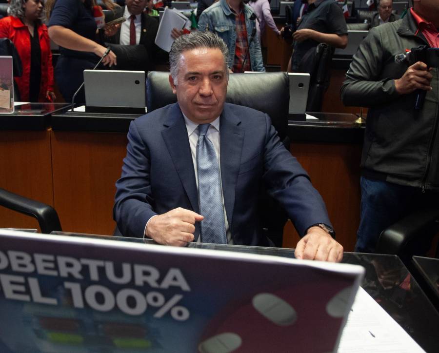 Enrique Inzunza queda fuera de la bancada de Morena
