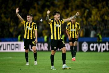 AEK Atenas inicia la Champions League con victoria ante el LASK