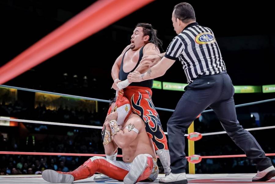 M&iacute;stico retiene el Campeonato Mundial de Peso Semicompleto ante Averno y Esfinge