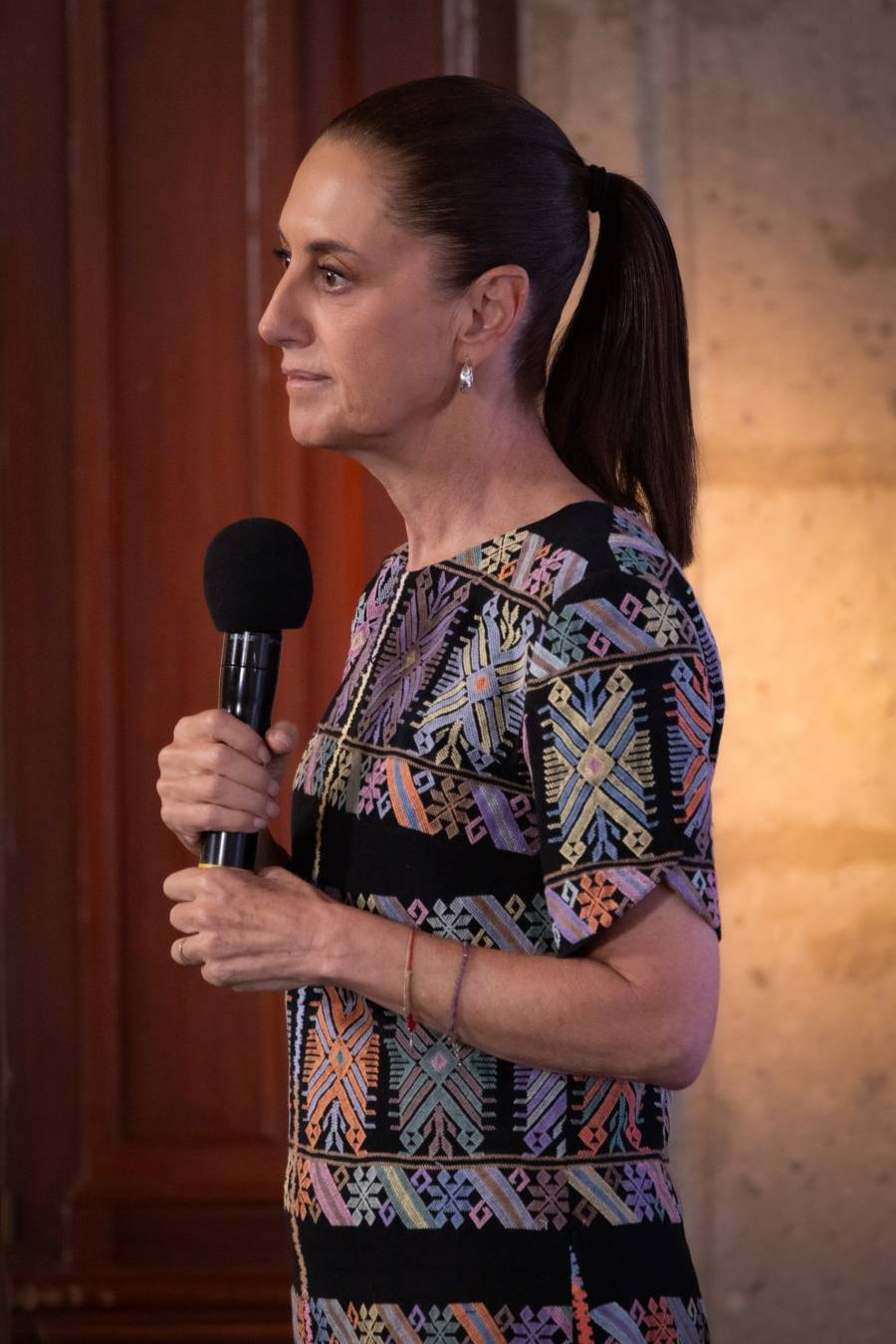 Sheinbaum plantea crear base de datos para identificar personas fallecidas sin nombre