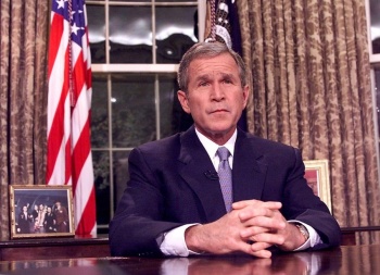 El expresidente George W. Bush expone sus lienzos inspirados en el 11-S