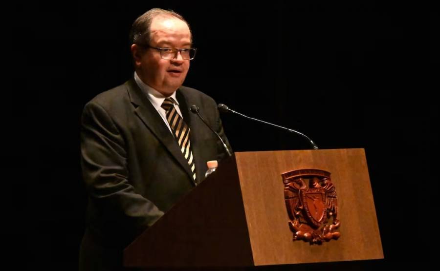Rector de la UNAM llama a estudiantes a mantener rigor académico con uso de tecnologías digitales