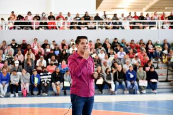 Emmanuel Reyes: M&eacute;xico enfrenta retos educativos con m&aacute;s estudiantes, becas y mejores condiciones