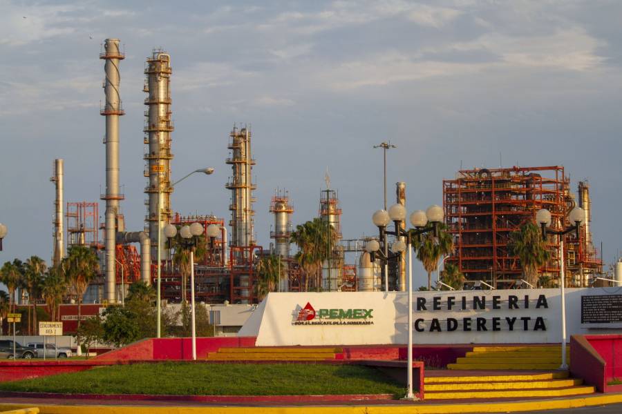 Pemex descarta afectaciones en costas tras derrame en ducto marino de Campeche   