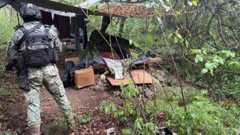 Ej&eacute;rcito y Guardia Nacional destruyen narcolaboratorio del C&aacute;rtel de Los Reyes en Jalisco
