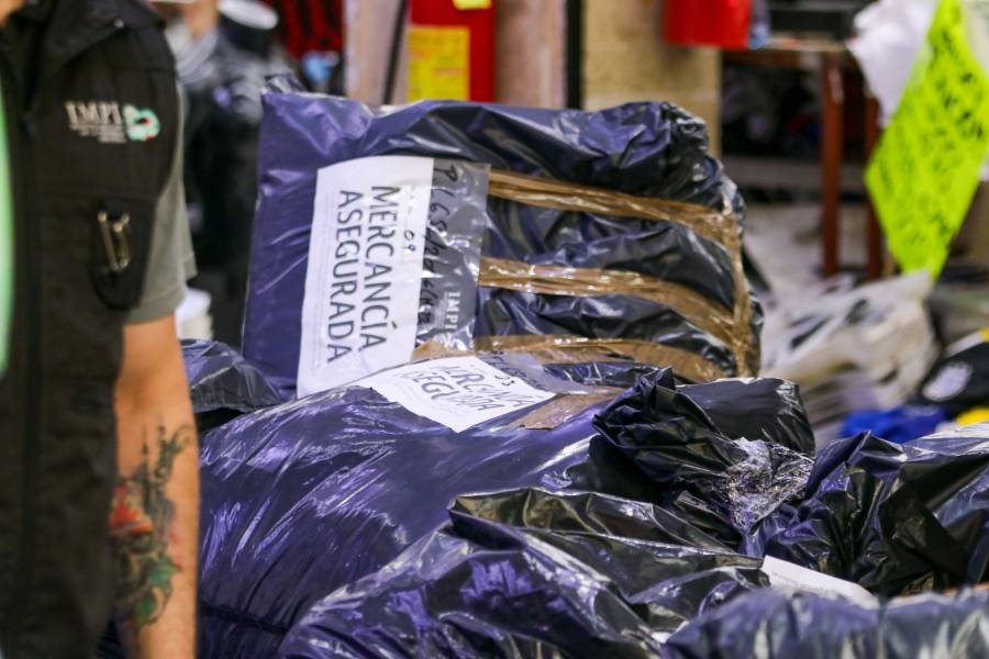 Aseguran m&aacute;s de 90 mil productos ap&oacute;crifos durante operativos en cinco estados