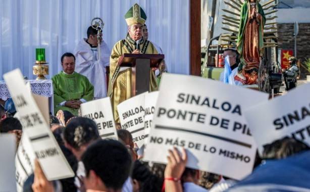 Miles marchan en Culiac&aacute;n tras dos a&ntilde;os de violencia