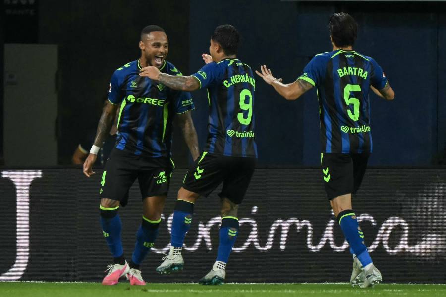 Betis al podio con triunfo ante un Villarreal en descenso