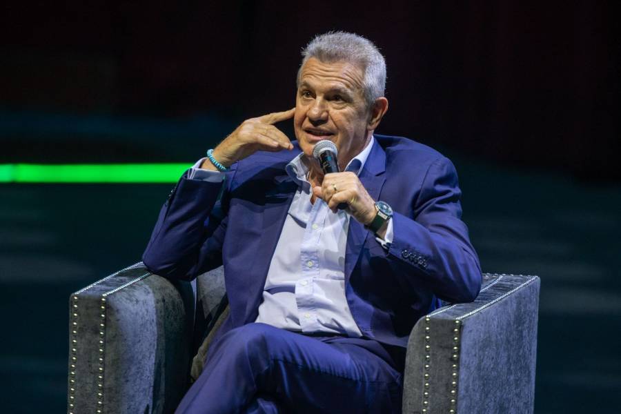 Javier Aguirre toma fuerza como candidato para dirigir al Valencia