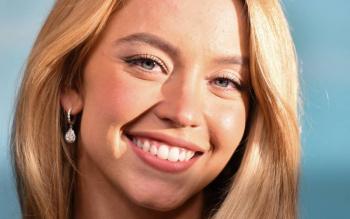 Un anuncio con Sydney Sweeney desnuda escandaliza a muchas deportistas