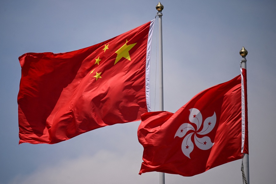Hong Kong presenta plan para alinear su econom&iacute;a con los objetivos de China