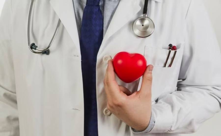 Defunciones en México disminuyen 2.5% en 2026; enfermedades del corazón siguen como principal causa de muerte