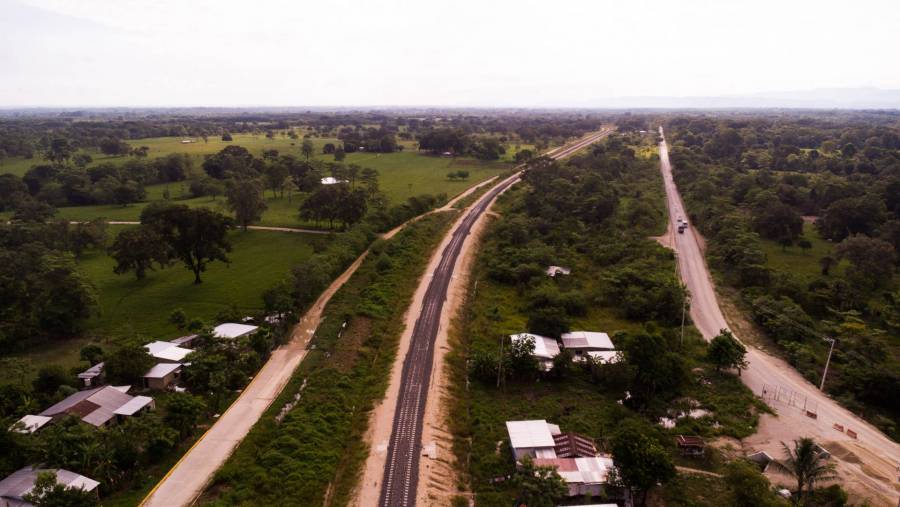 Hacienda plantea modificar cobro a concesionarios por uso de v&iacute;as f&eacute;rreas