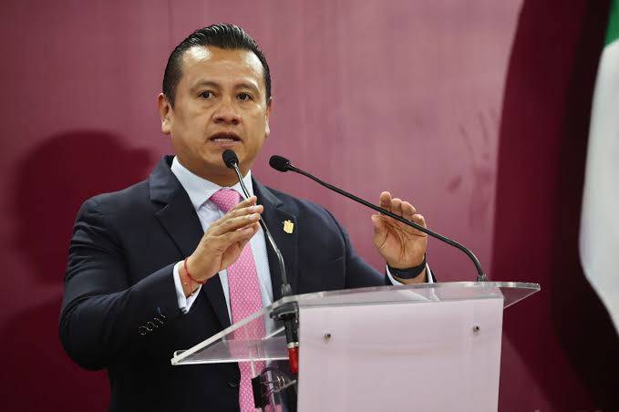 Carlos Torres Piña deja la Fiscalía de Michoacán tras ser nombrado coordinador estatal de Morena