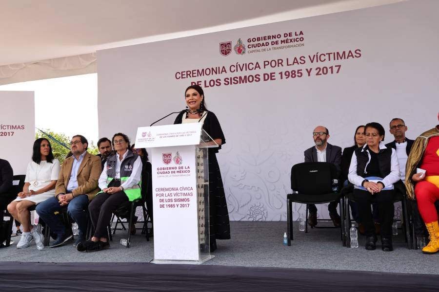 Clara Brugada destaca legado de solidaridad tras los sismos de 1985 y 2017 en homenaje a víctimas y rescatistas  
