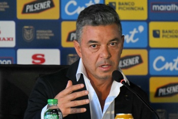Gallardo recupera a Gal&iacute;ndez en su primera lista con Ecuador