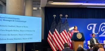 Clara Brugada llama a construir ciudades de derechos, cuidadoras y asequibles; “Transformar las ciudades significa tambi&eacute;n transformar al mundo”