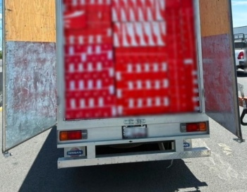Aseguran m&aacute;s de mil pares de calzado ap&oacute;crifo en la autopista Salamanca-Le&oacute;n