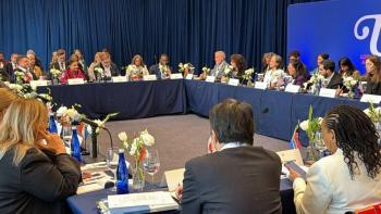 Clara Brugada impulsa cooperaci&oacute;n entre ciudades y destaca programas sociales de CDMX en el cierre del U20 en Nueva York