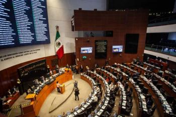 Senado avala en comisiones reforma que impedir&iacute;a aspirar a gubernaturas y Presidencia a personas con doble nacionalidad