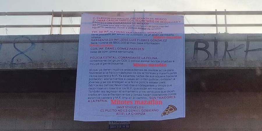 Despliegan mantas con mensajes dirigidos al Ejecutivo Federal para denunciar presuntas anomal&iacute;as militares en Sinaloa